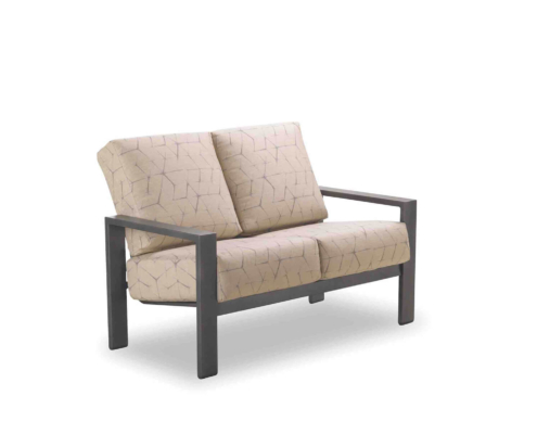 Larssen Loveseat